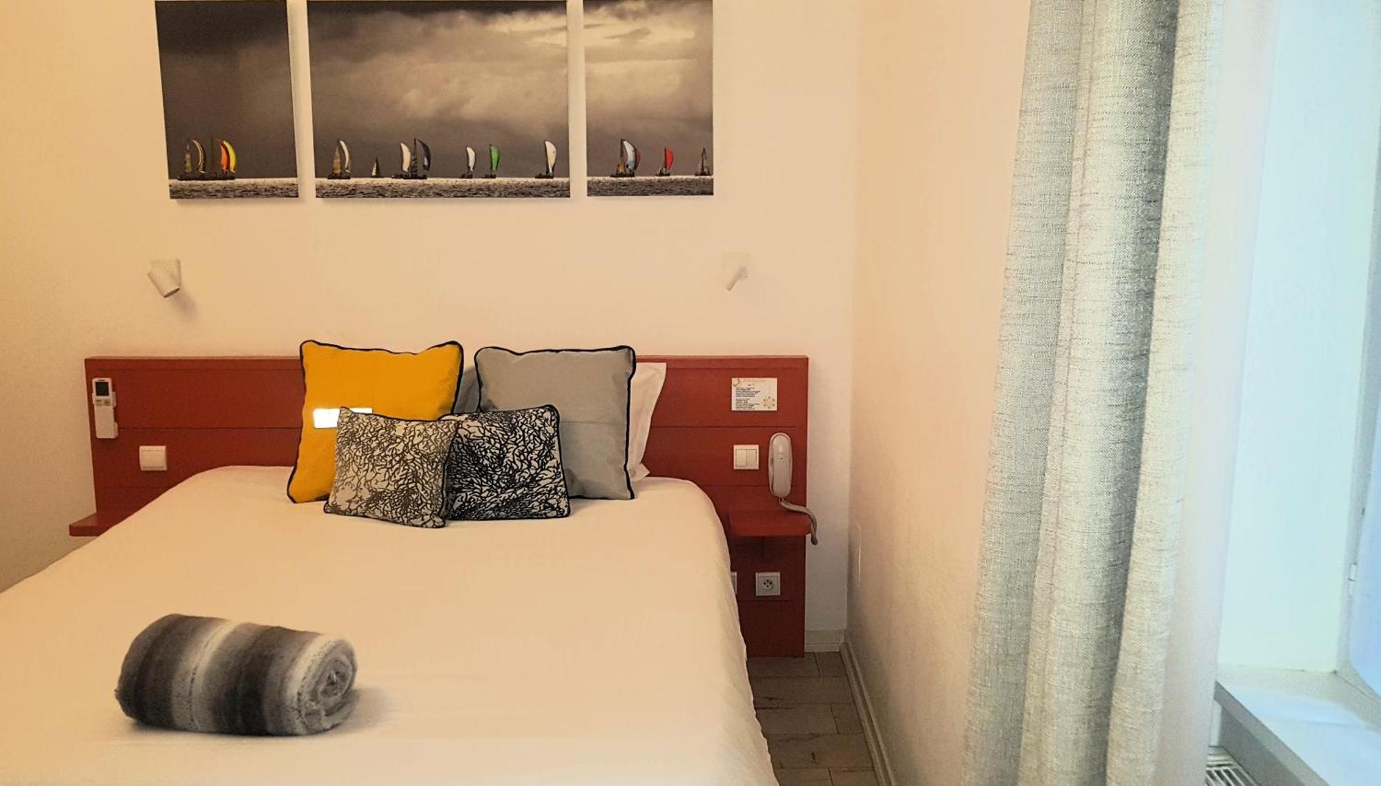 Hotel La Marine, Vieux Port Ла-Рошель Екстер'єр фото