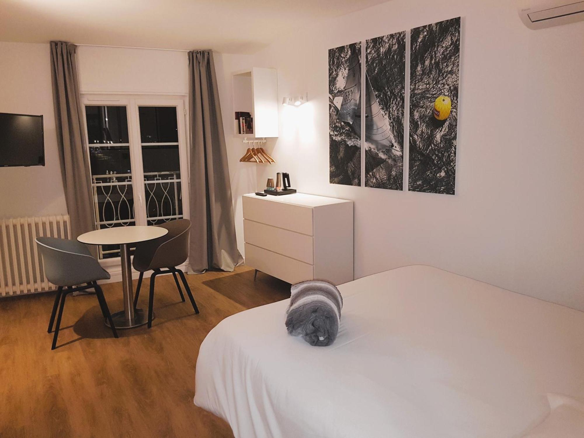 Hotel La Marine, Vieux Port Ла-Рошель Екстер'єр фото