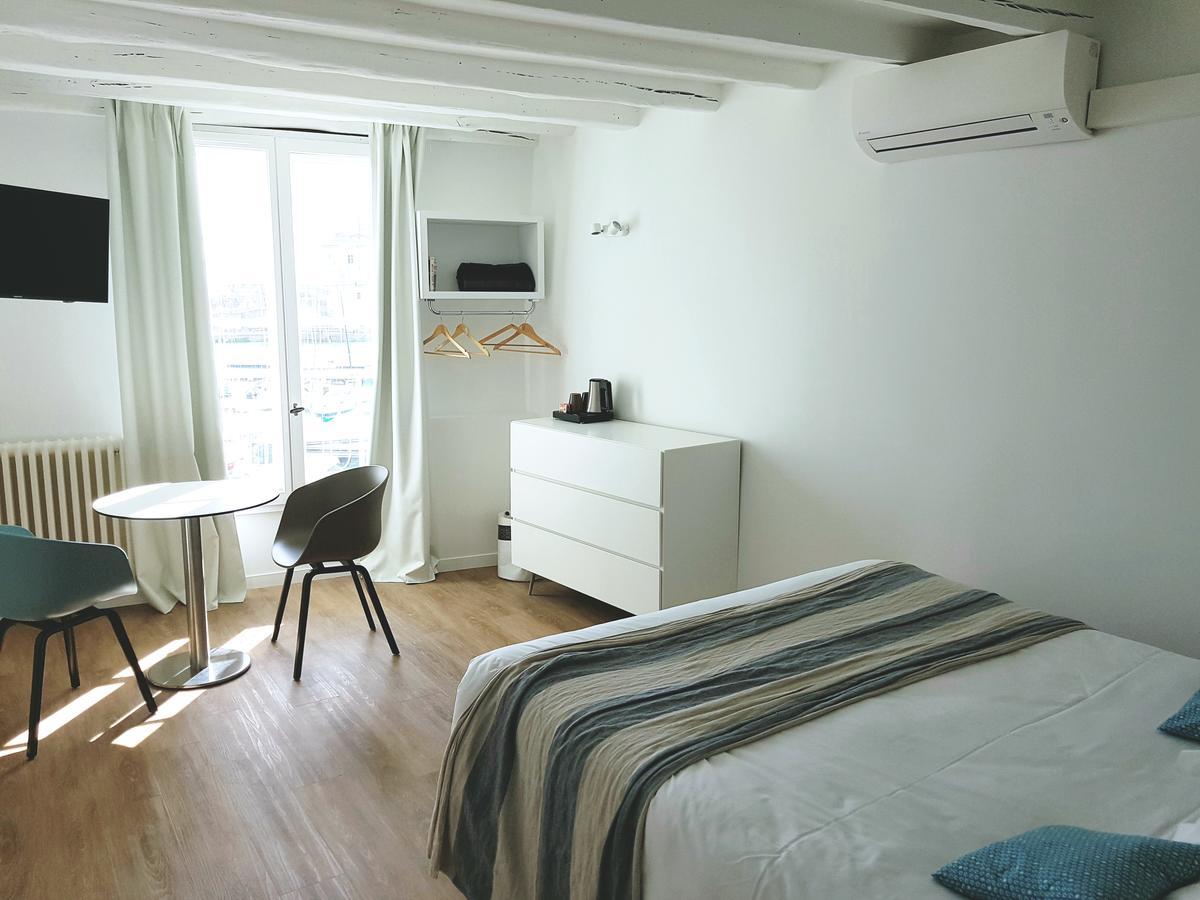 Hotel La Marine, Vieux Port Ла-Рошель Екстер'єр фото