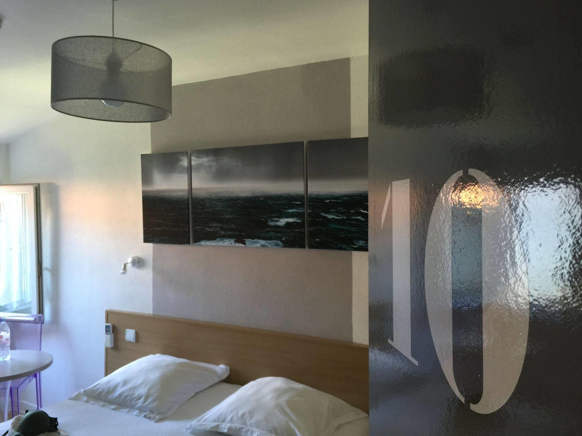 Hotel La Marine, Vieux Port Ла-Рошель Екстер'єр фото